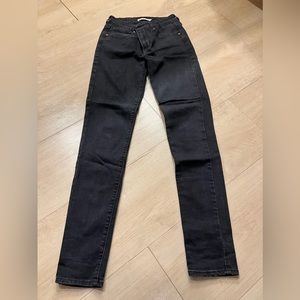 Levi’s high rise skinny Jean